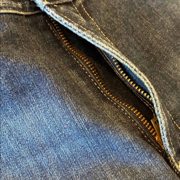 Men's AG Everett Slim Straight Blue Jeans. - Picture 7 of 8